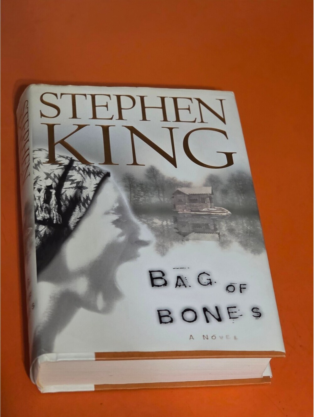 Stephen King Bag of Bones Book First Edition Hardcover Dust Cover 1998 Novel